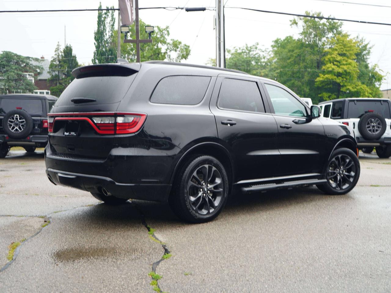 2024 Dodge Durango R/T PLUS, 5.7 HEMI V8, CARPLAY Photo