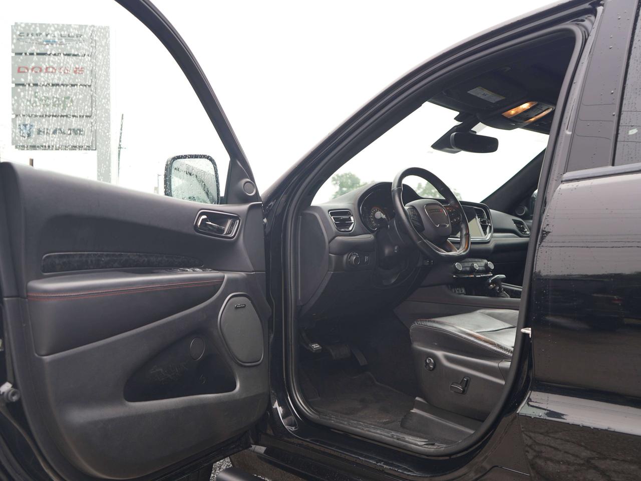 2024 Dodge Durango R/T PLUS, 5.7 HEMI V8, CARPLAY Photo