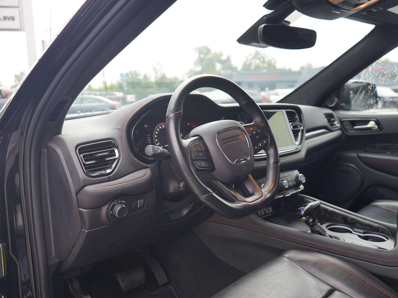 2024 Dodge Durango R/T PLUS, 5.7 HEMI V8, CARPLAY Photo