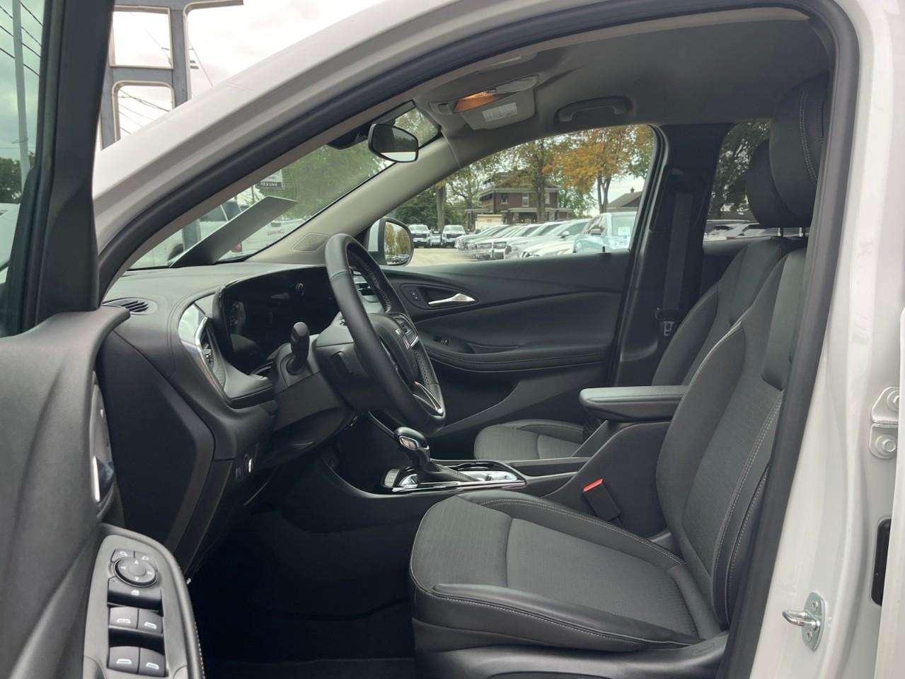2024 Buick Encore PREFERRED CPO RATES APPLY LOCAL TRADE! Photo