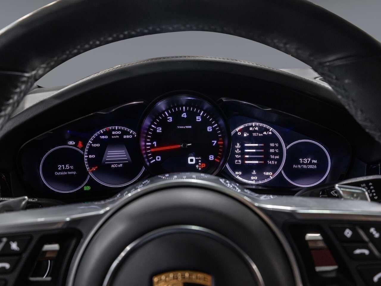 2023 Porsche Cayenne Coupe Platinum Edition Photo