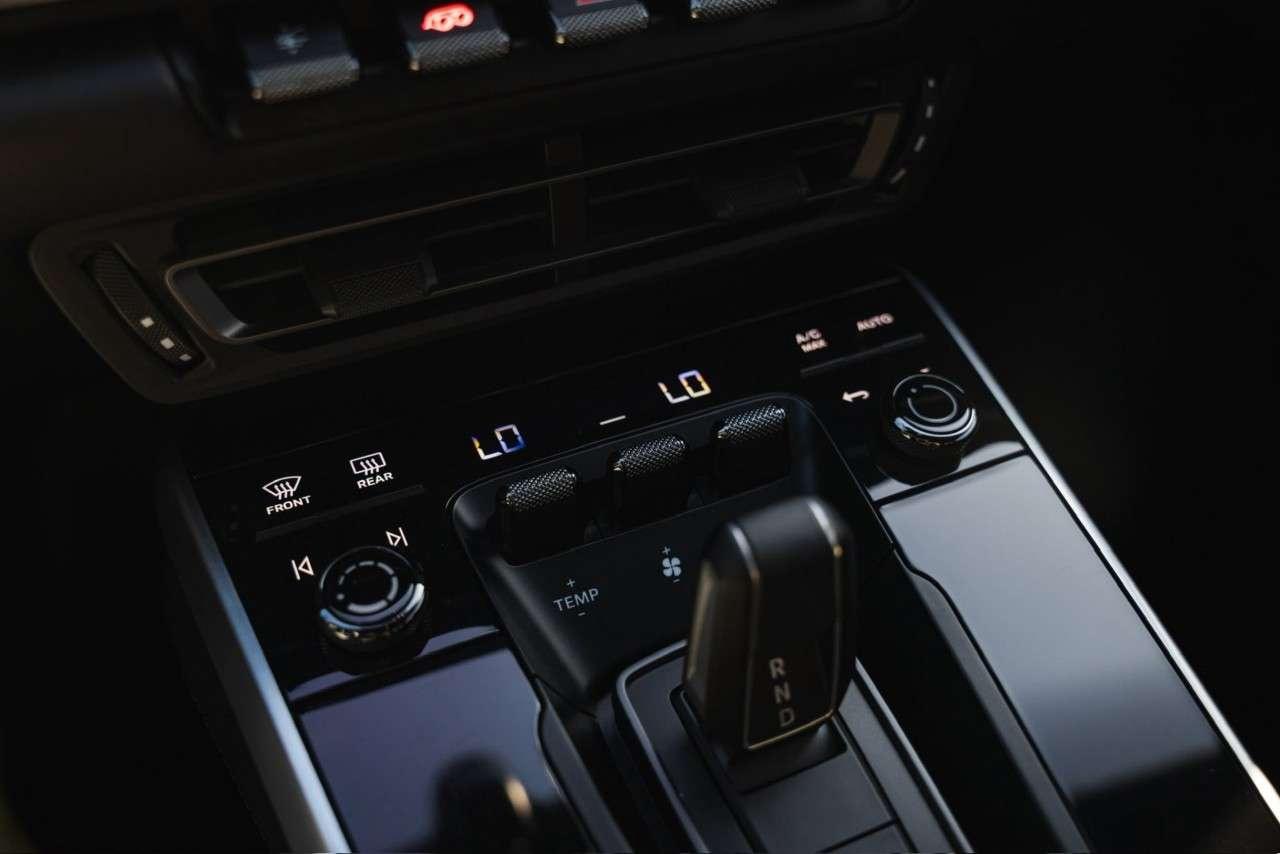 2024 Porsche 911 Turbo S Coupe Photo