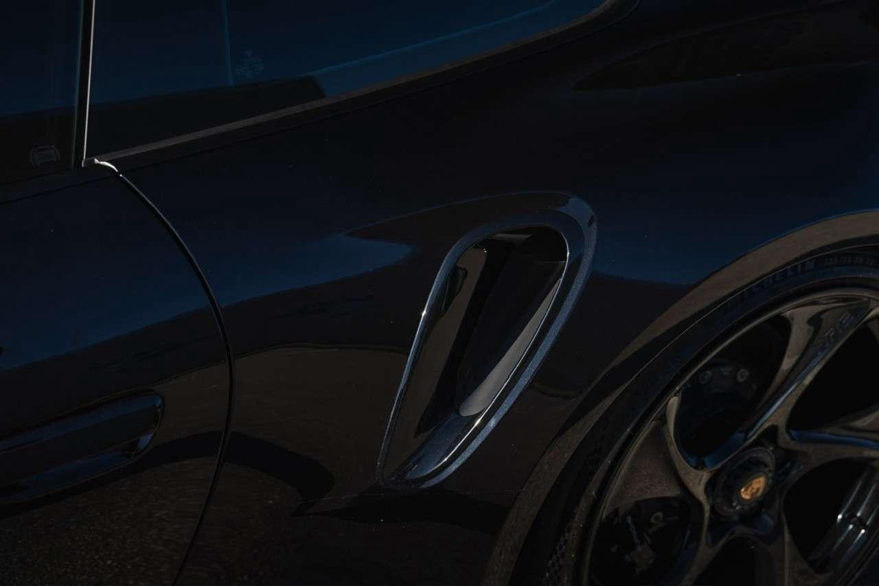 2024 Porsche 911 Turbo S Coupe Photo