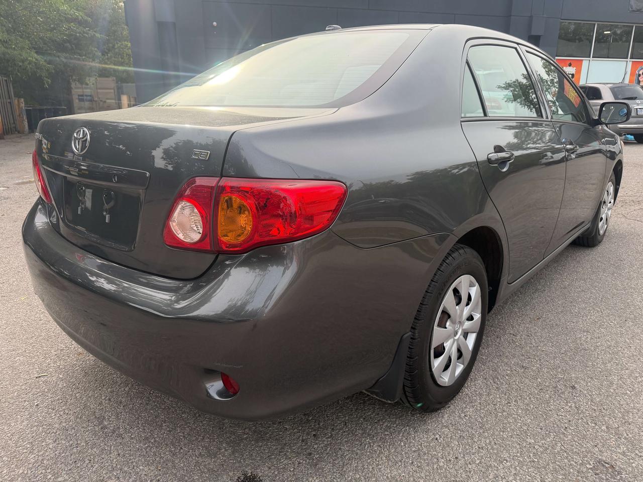 2010 Toyota Corolla CE / 128262 KMS !!!! TOYOTA SERVICED !!! MINT Photo