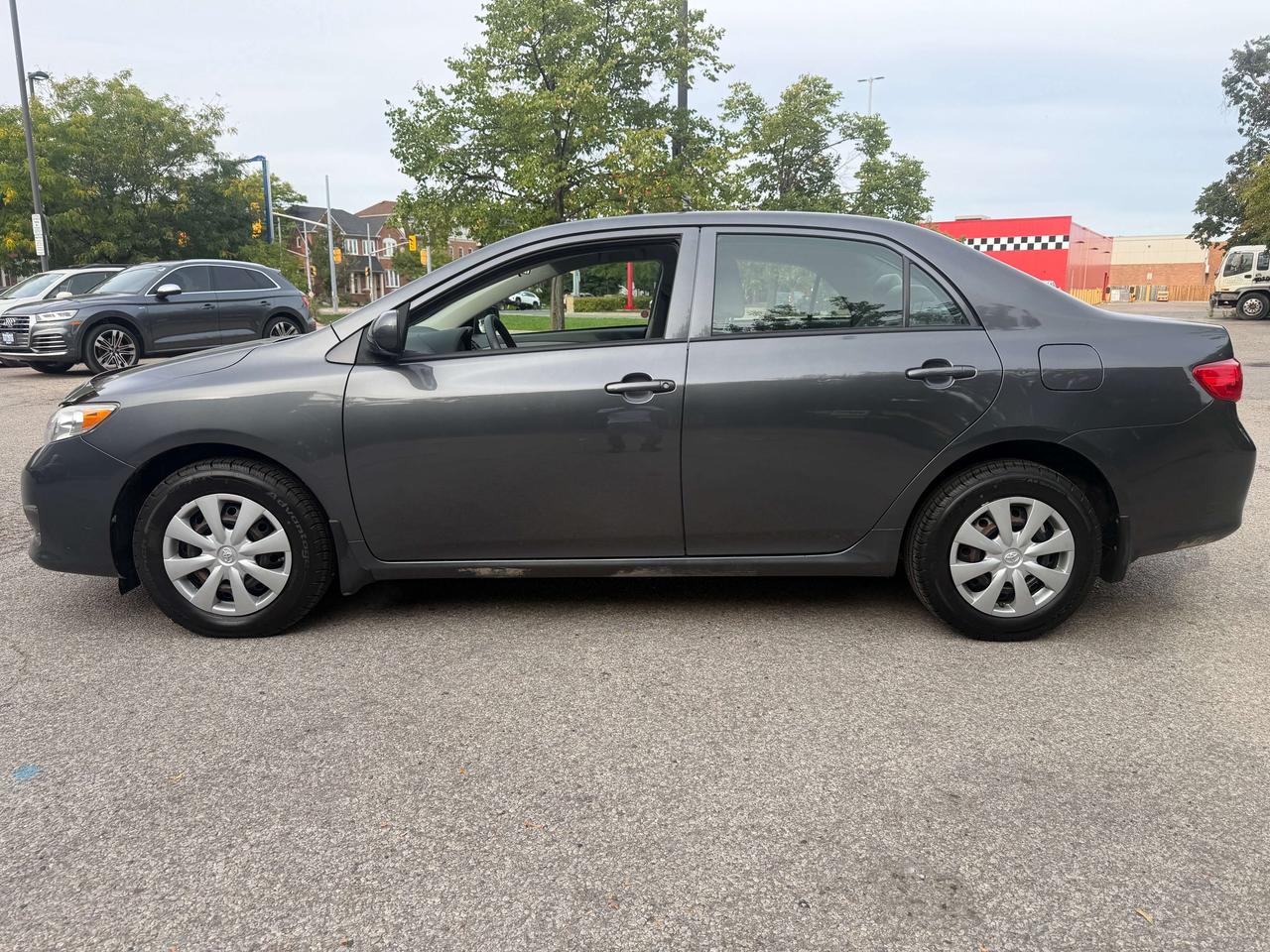 2010 Toyota Corolla CE / 128262 KMS !!!! TOYOTA SERVICED !!! MINT Photo1