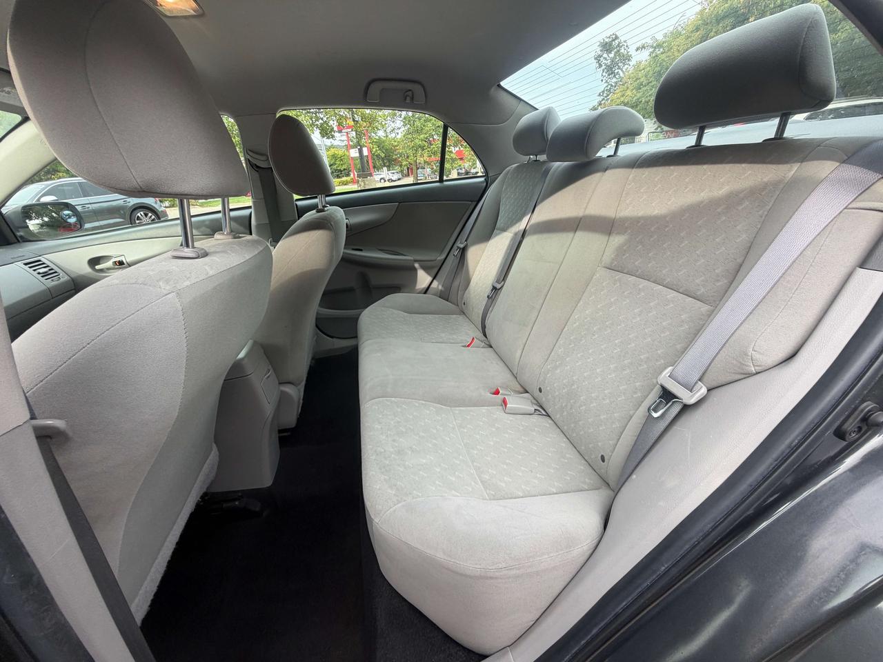 2010 Toyota Corolla CE / 128262 KMS !!!! TOYOTA SERVICED !!! MINT Photo