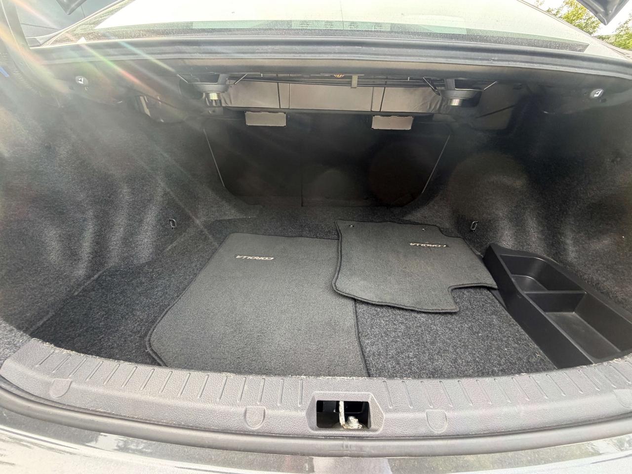 2010 Toyota Corolla CE / 128262 KMS !!!! TOYOTA SERVICED !!! MINT Photo