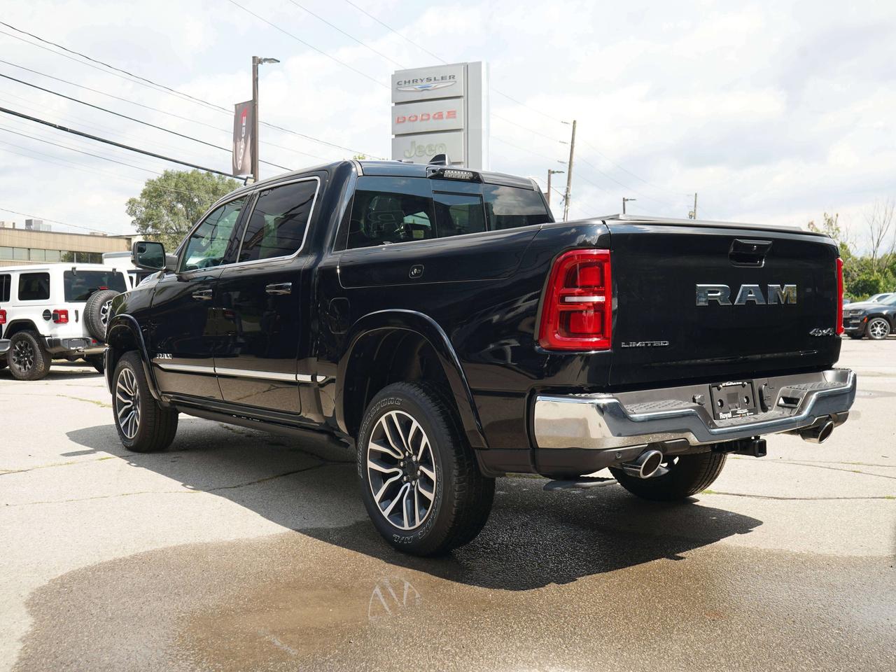 2026 RAM 1500 LIMITED LEVEL, EQUIPMENT, DUAL SUNROOF Photo