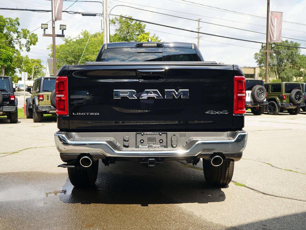 2026 RAM 1500 LIMITED LEVEL, EQUIPMENT, DUAL SUNROOF Photo