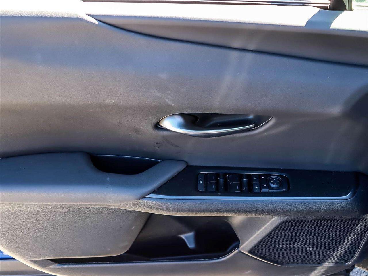2025 Lexus UX UX 300H HYBRID AWD ADAPTIVE CRUISE POWER SEATS Photo