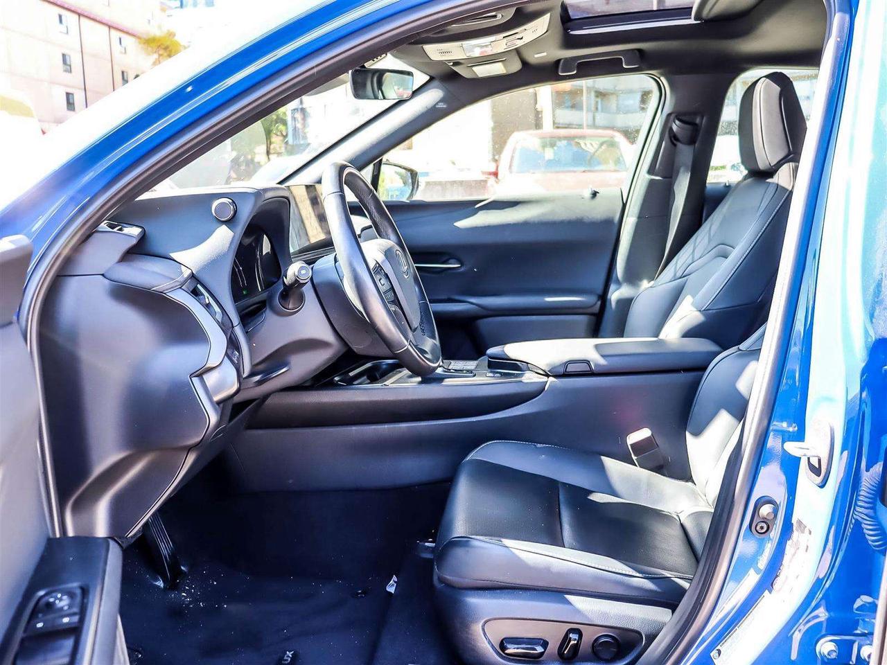 2025 Lexus UX UX 300H HYBRID AWD ADAPTIVE CRUISE POWER SEATS Photo