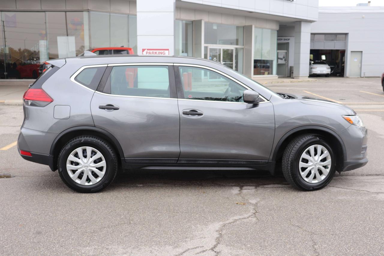 2017 Nissan Rogue S FWD  1 OWNER   NO ACCIDENTS Photo