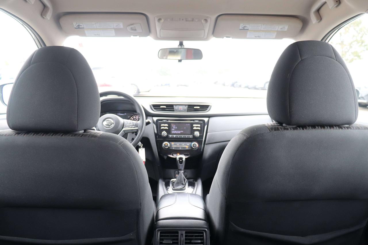 2017 Nissan Rogue S FWD  1 OWNER   NO ACCIDENTS Photo