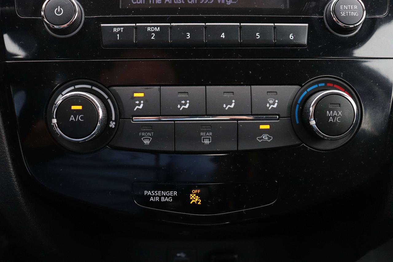 2017 Nissan Rogue S FWD  1 OWNER   NO ACCIDENTS Photo