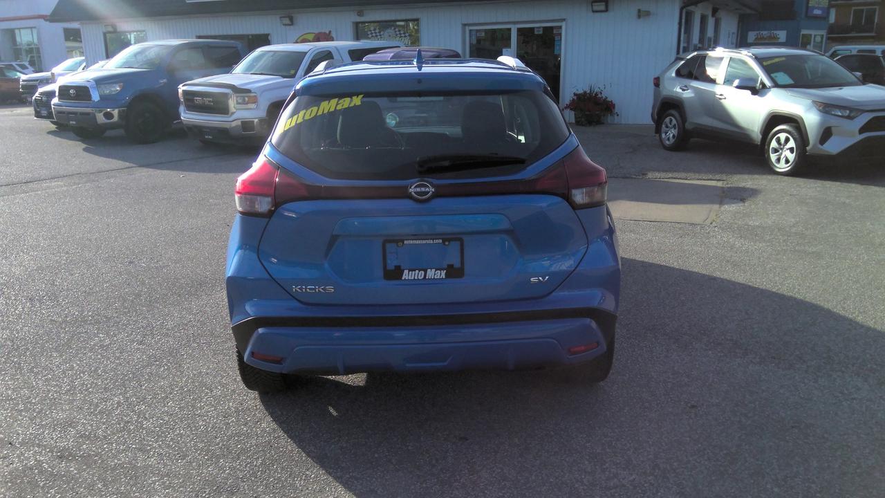 2024 Nissan Kicks SV 4dr Front-Wheel Drive Photo3
