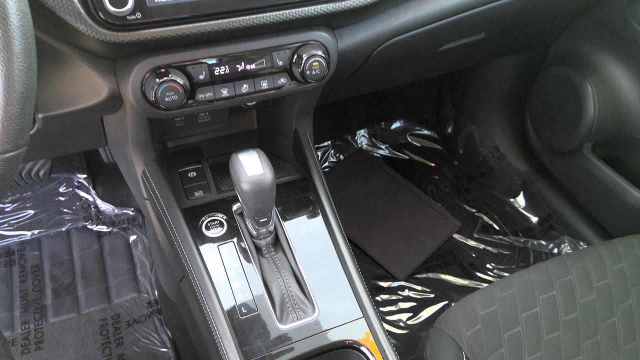 2024 Nissan Kicks SV 4dr Front-Wheel Drive Photo