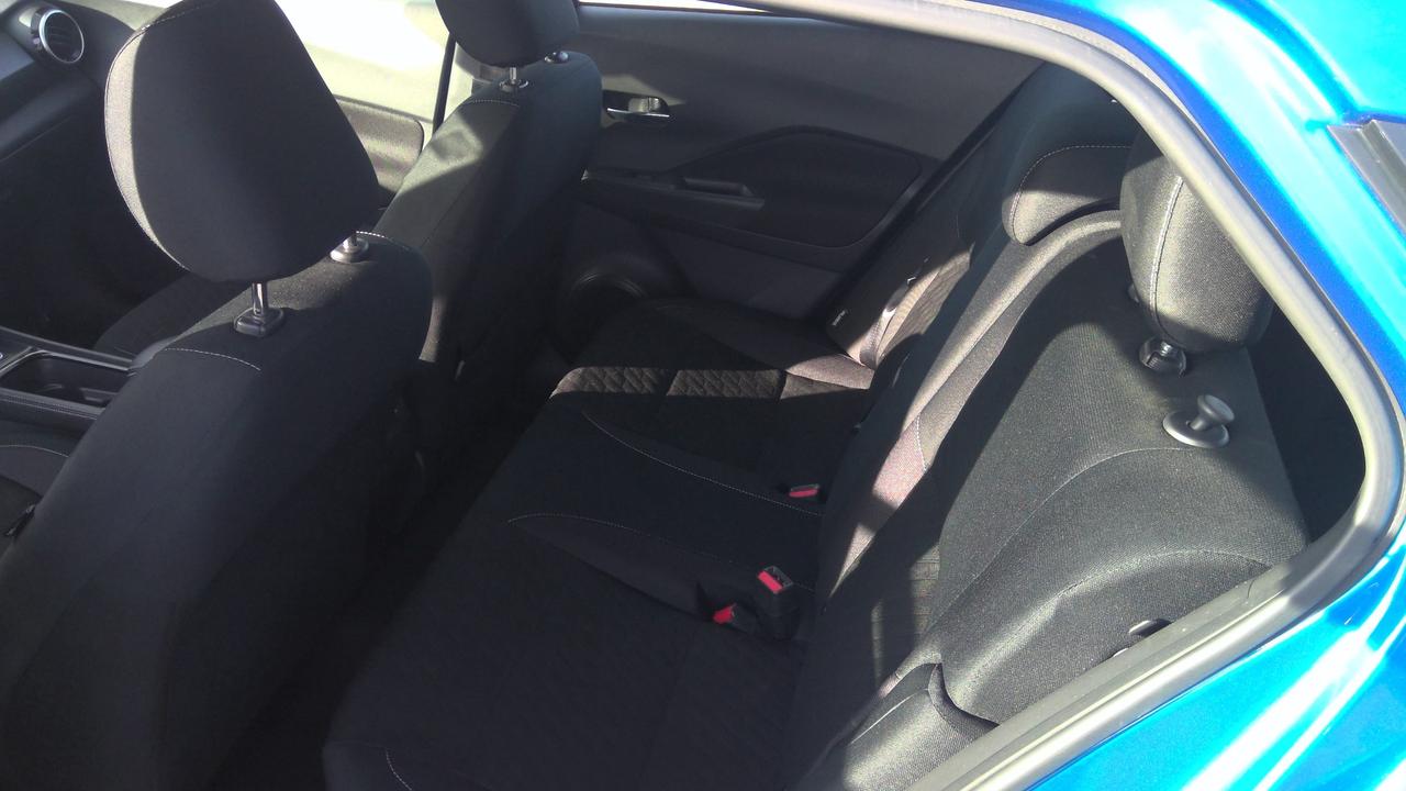2024 Nissan Kicks SV 4dr Front-Wheel Drive Photo