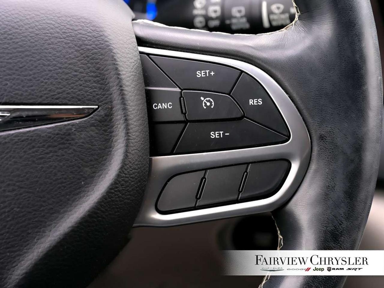 2020 Chrysler Pacifica LX FWD HEATED SEATS   HEATED STEERING WHEEL   REMOTE START   CARPLAY   BLUETOOTH   POWER SEAT Photo