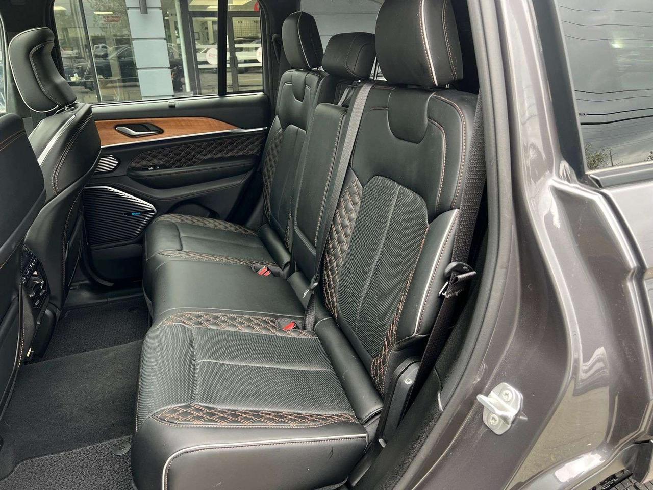 2023 Jeep Grand Cherokee Summit Reserve Photo
