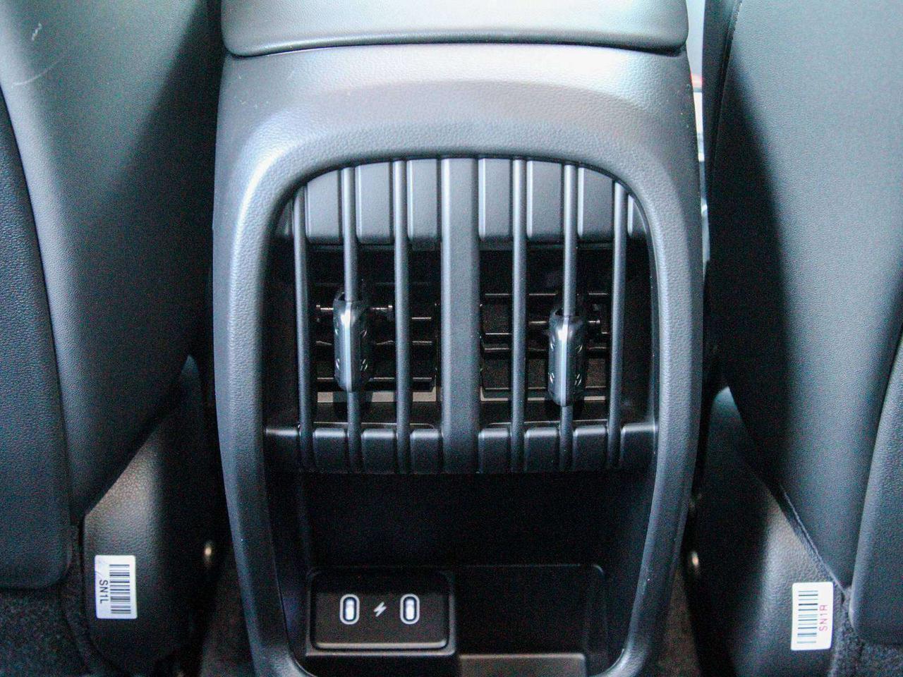2027 Hyundai KONA 2.0L Luxury AWD demo used Photo