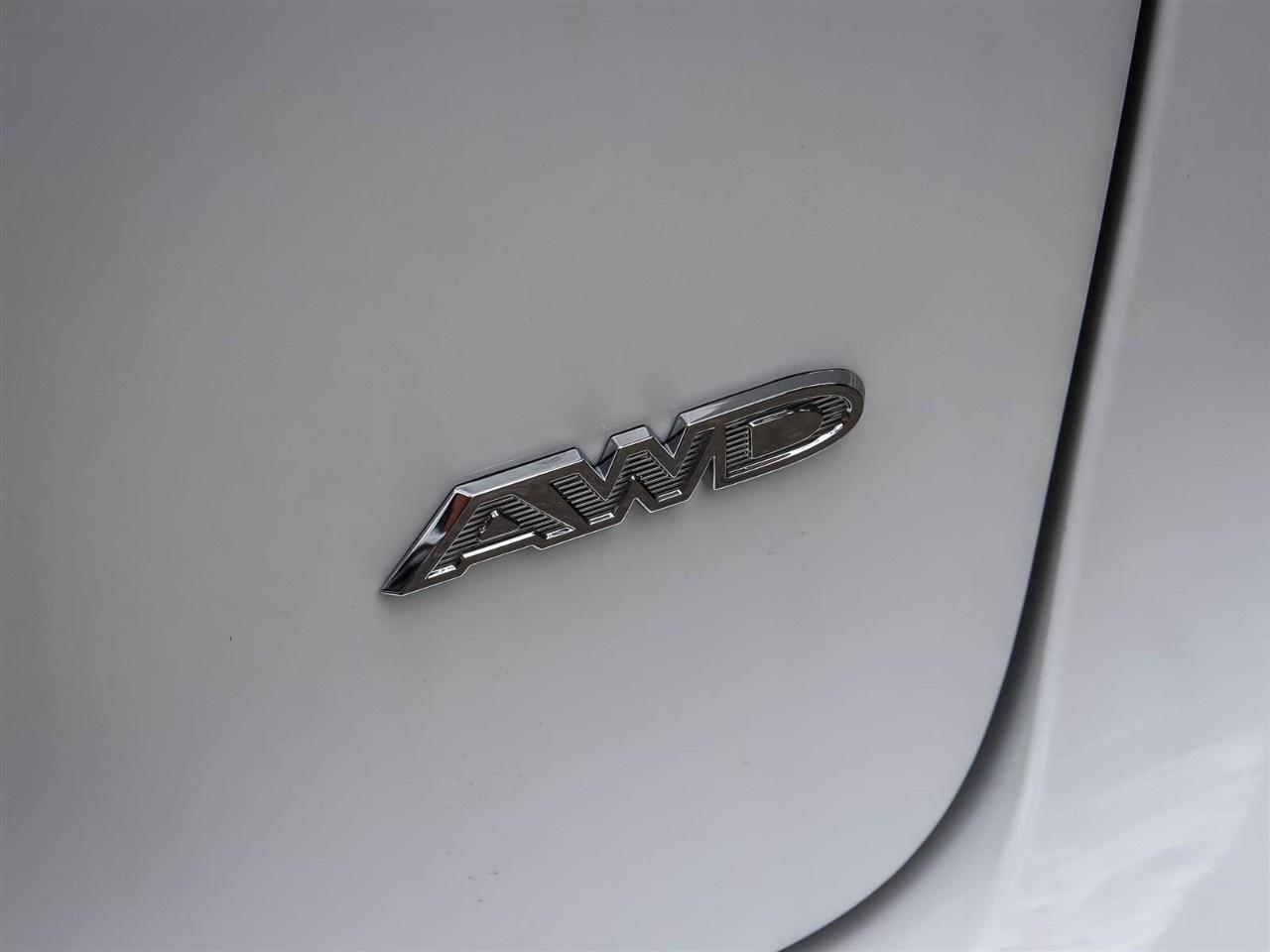 2027 Chrysler Pacifica Select AWD Photo