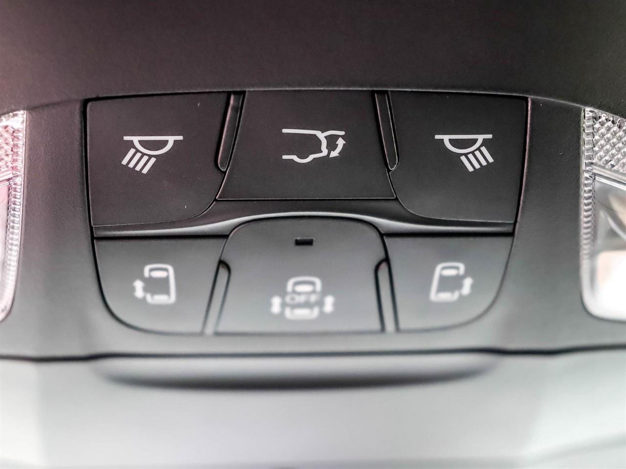 2027 Chrysler Pacifica Select AWD Photo