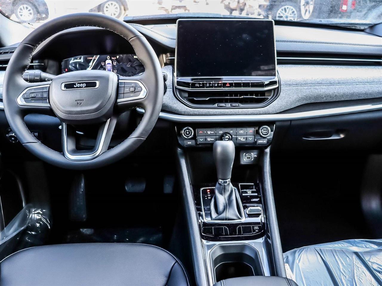 2026 Jeep Compass NORTH 4X4 Photo