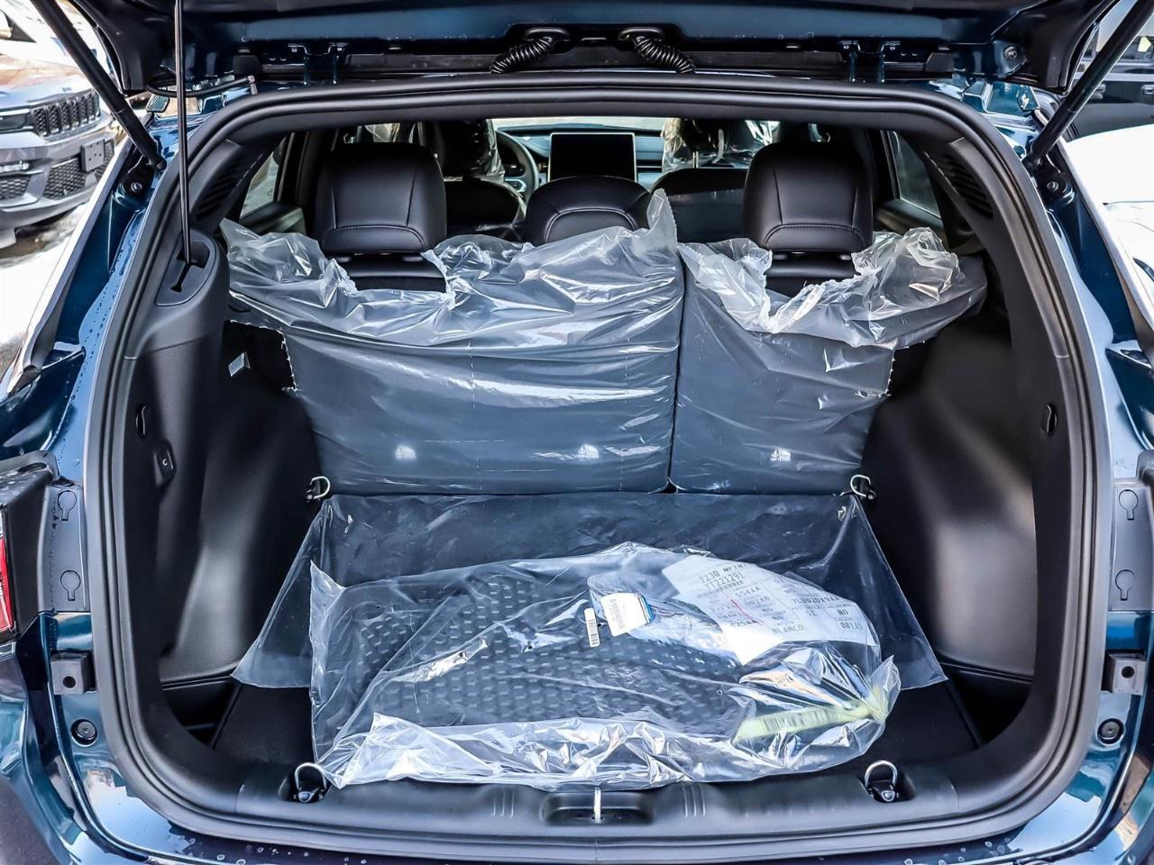 2026 Jeep Compass NORTH 4X4 Photo