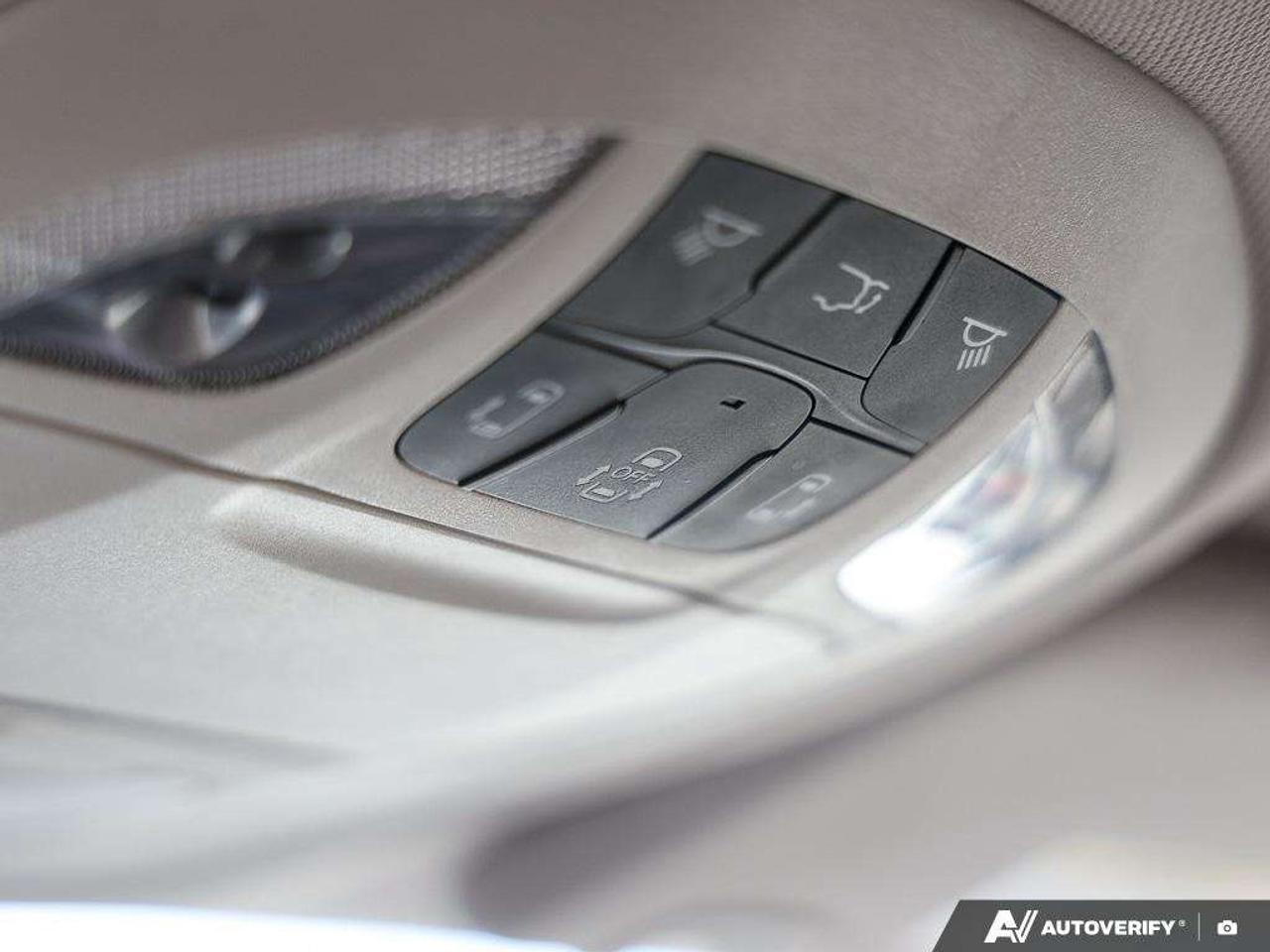 2024 Chrysler Grand Caravan PWR SLIDING DOORS   7 inch TOUCH   RMT STRT Photo