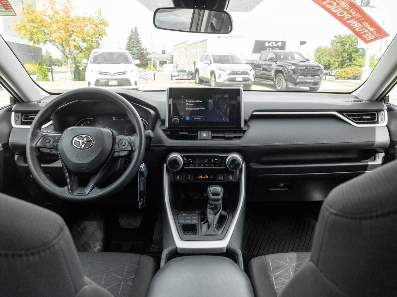 2025 Toyota RAV4 LE AWD Photo