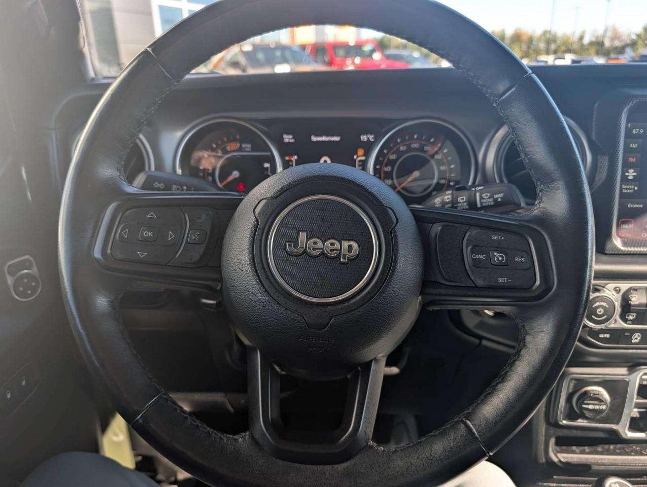 2023 Jeep Wrangler Sport Low KMS Photo