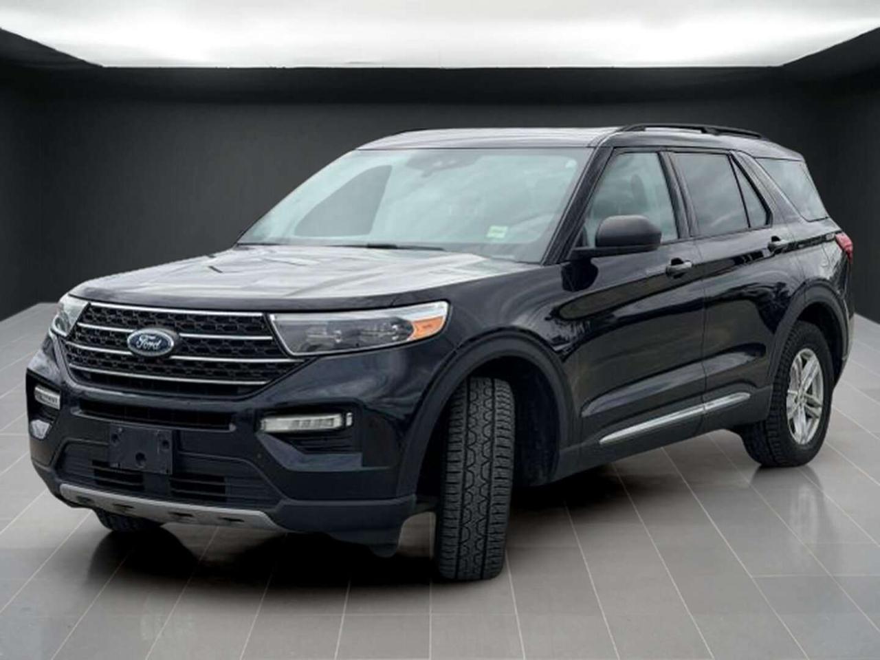 2022 Ford Explorer XLT   LOADED   NO ACCIDENTS   MAINTAINED Photo5