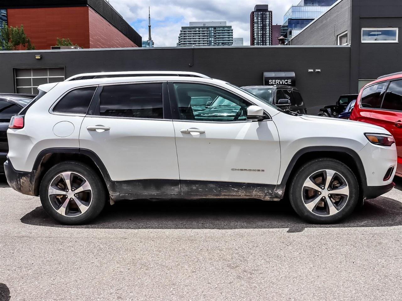 2019 Jeep Cherokee Limited 4X4 Photo2
