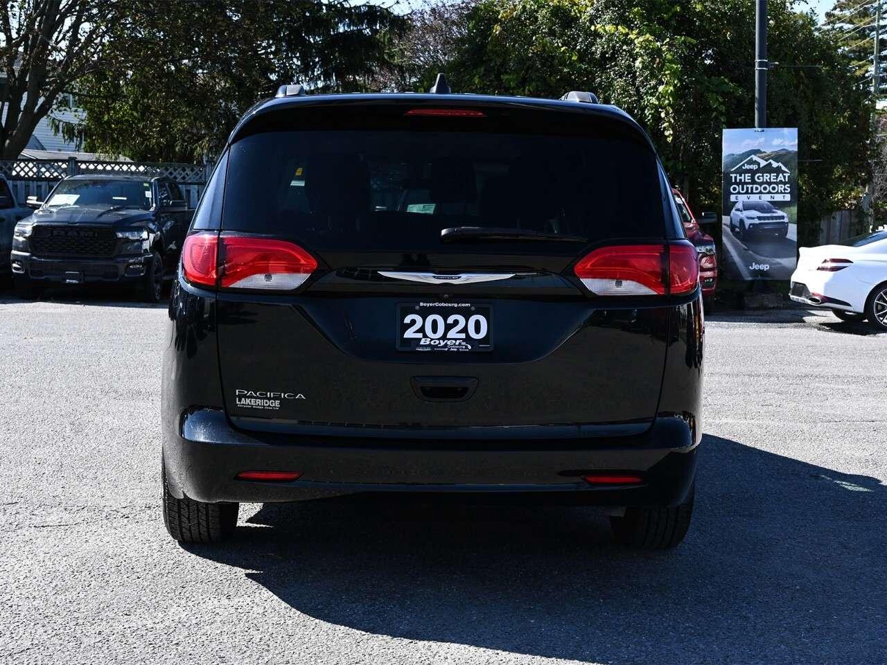 2020 Chrysler Pacifica L FWD Photo