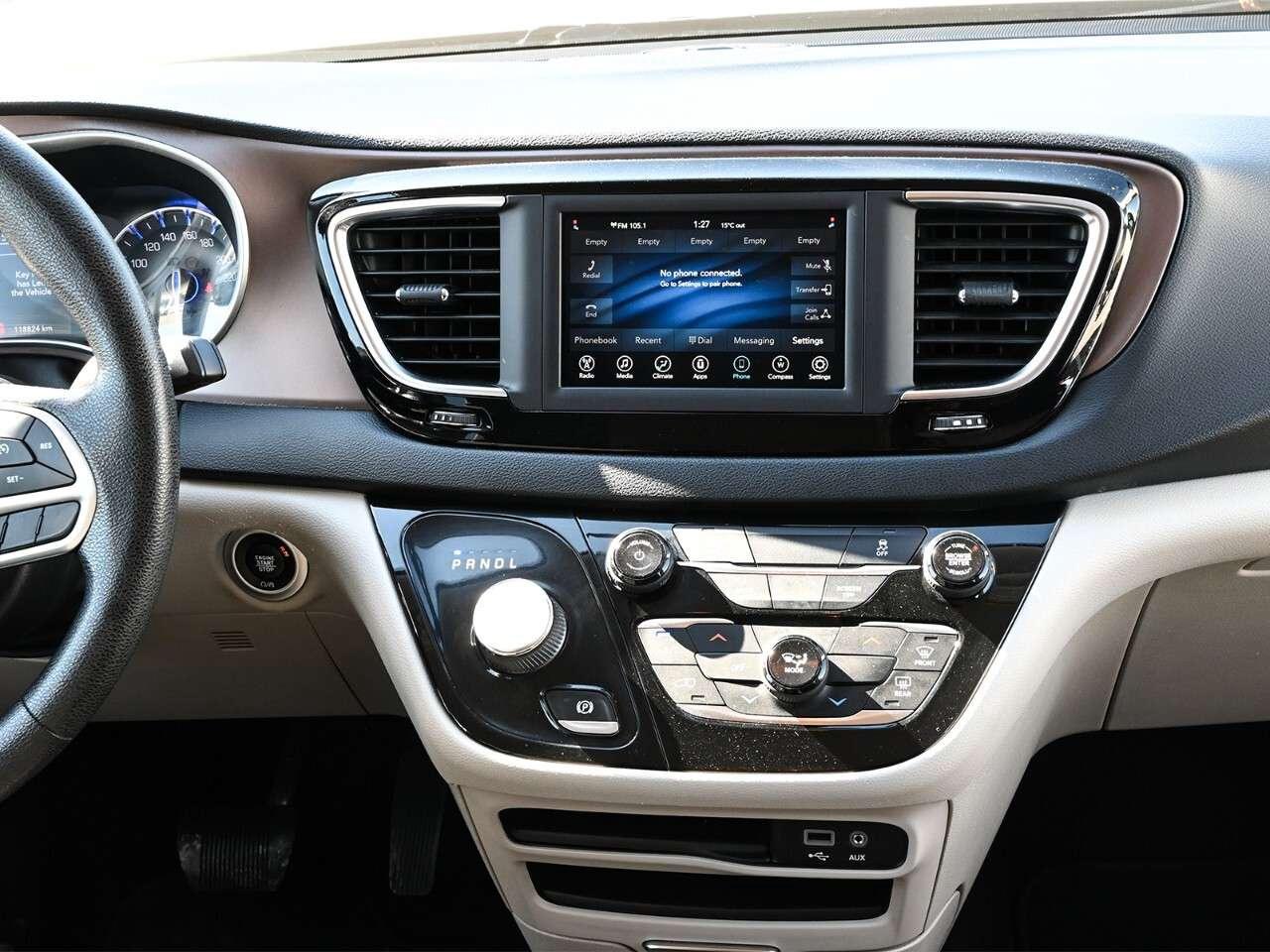2020 Chrysler Pacifica L FWD Photo