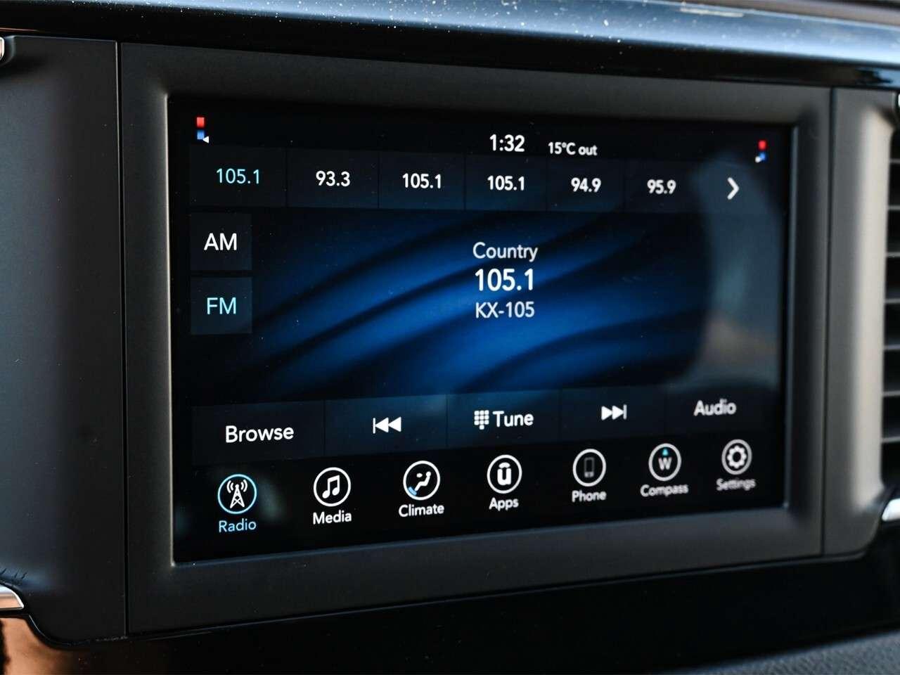 2020 Chrysler Pacifica L FWD Photo