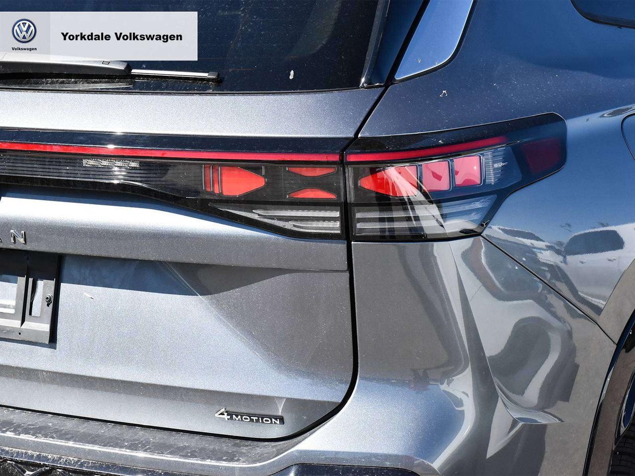 2026 Volkswagen Tiguan Highline LOW KM Photo