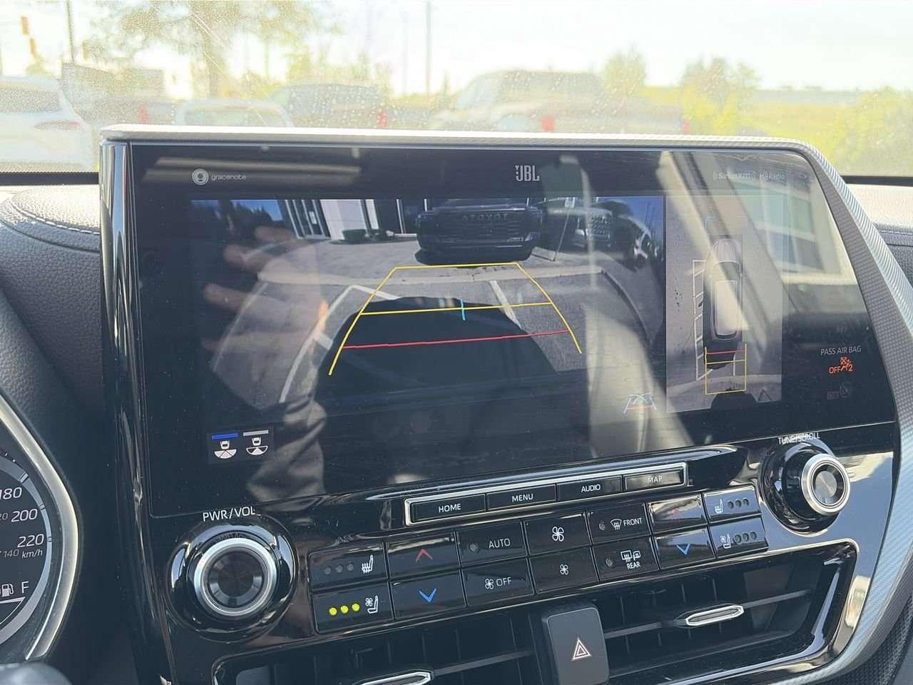 2020 Toyota Highlander Limited Platinum AWD FINANCED PRICE ADVERTISED   PANO SUNROOF   HEAT/CENT SEATS   DRIVER SEAT MEMORY   LEATHER   7-PASS Photo