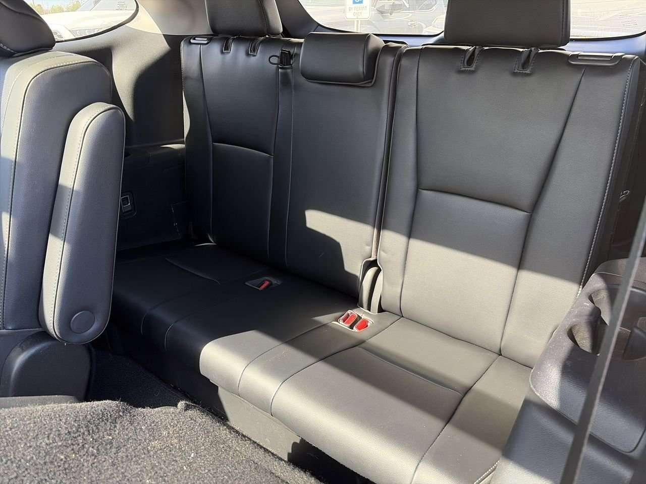2020 Toyota Highlander Limited Platinum AWD FINANCED PRICE ADVERTISED   PANO SUNROOF   HEAT/CENT SEATS   DRIVER SEAT MEMORY   LEATHER   7-PASS Photo