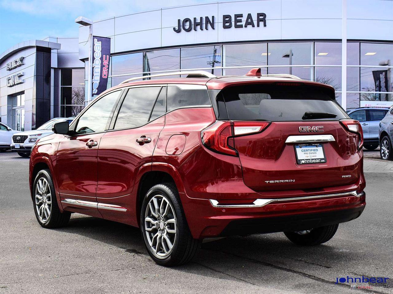 2024 GMC Terrain Denali Photo