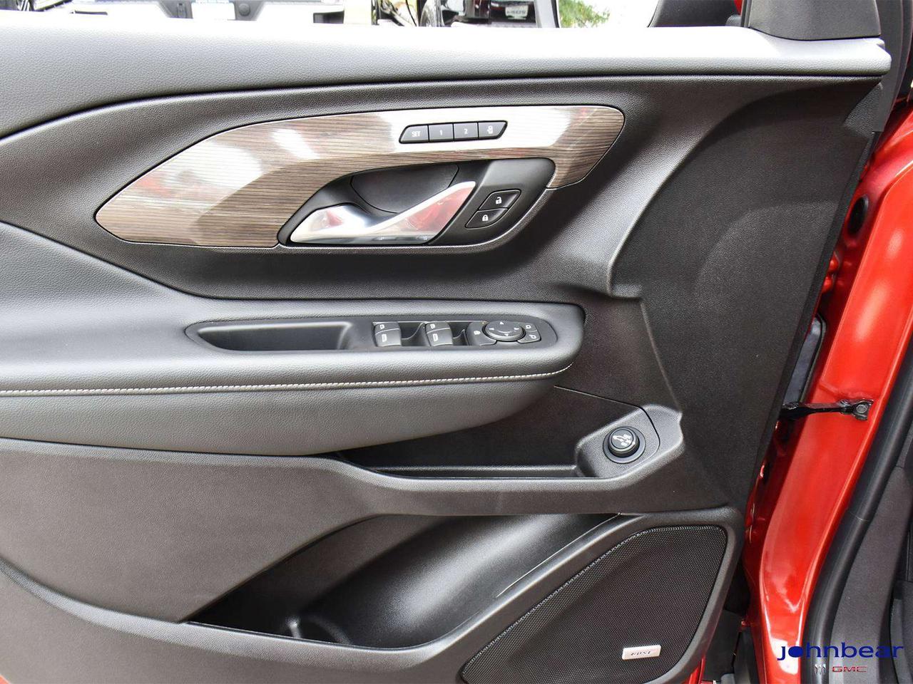 2024 GMC Terrain Denali Photo