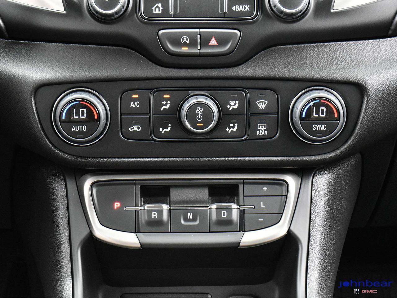 2024 GMC Terrain Denali Photo