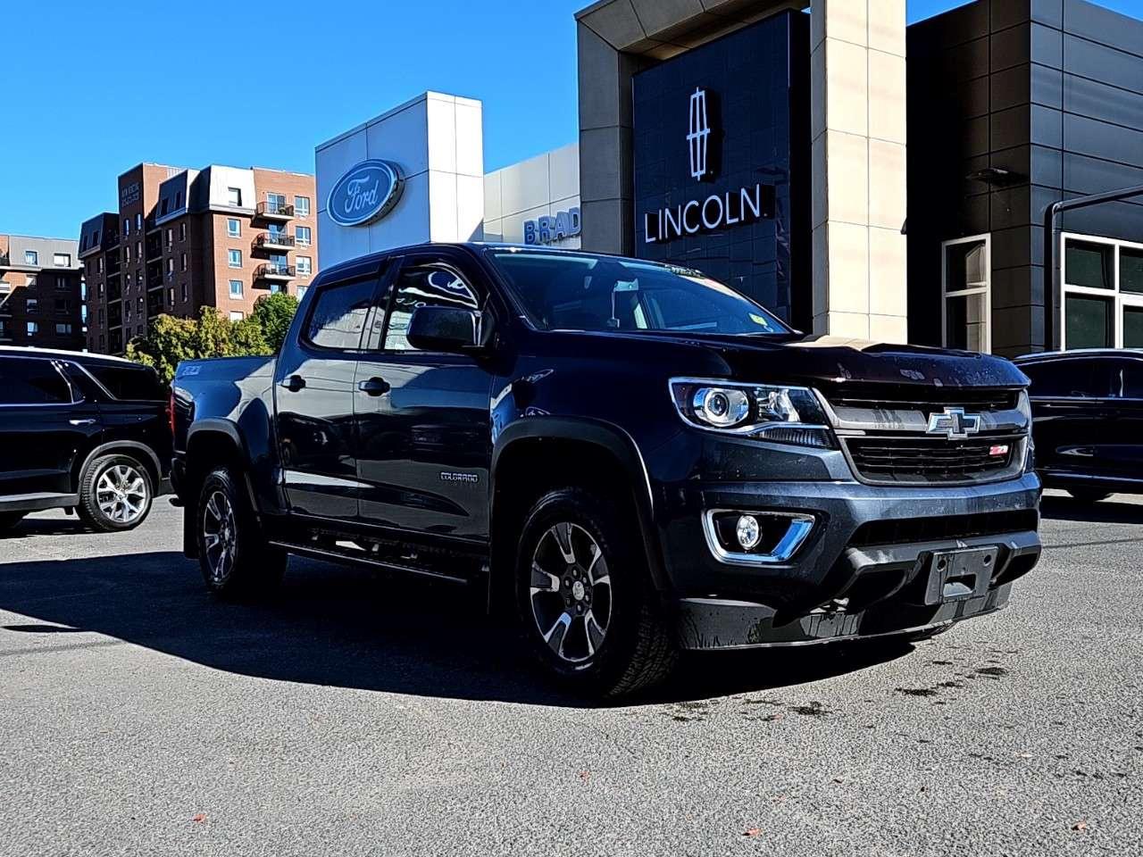 2019 Chevrolet Colorado Z71   4X4   HEAVY DUTY TOW PKG   BRAKE CONTROLLER Photo