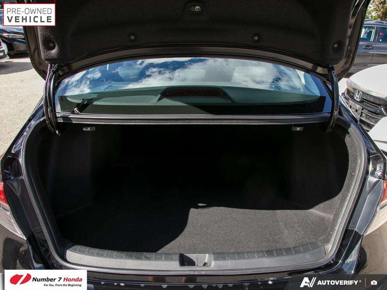 2024 Honda Civic LX-B *EXTENDED POWERTRAIN WARRANTY*NO REPORTED ACCIDENTS*ONE OWNER Photo