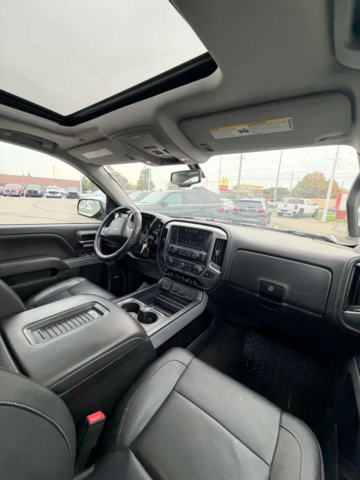 2017 Chevrolet Silverado 1500 4WD Crew Cab 143.5 LTZ w/2LZ Photo