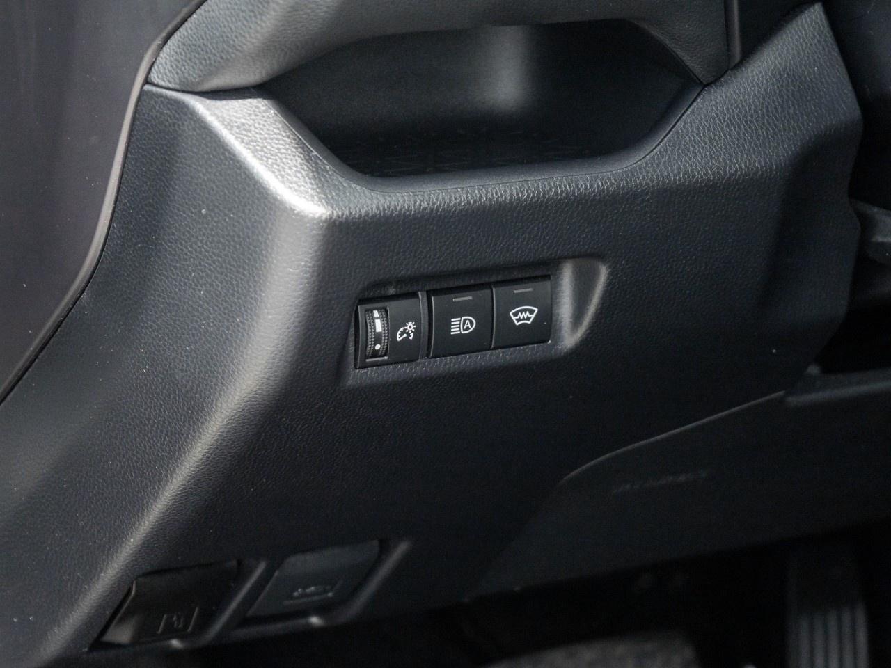 2024 Toyota RAV4 XLE AWD Photo