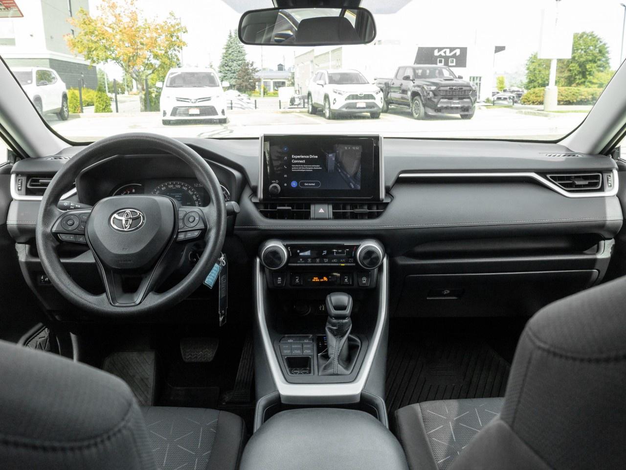 2024 Toyota RAV4 XLE AWD Photo