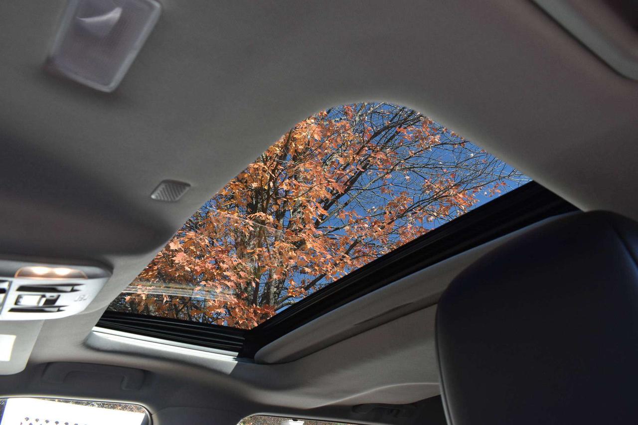 2021 Toyota Highlander XLE Photo