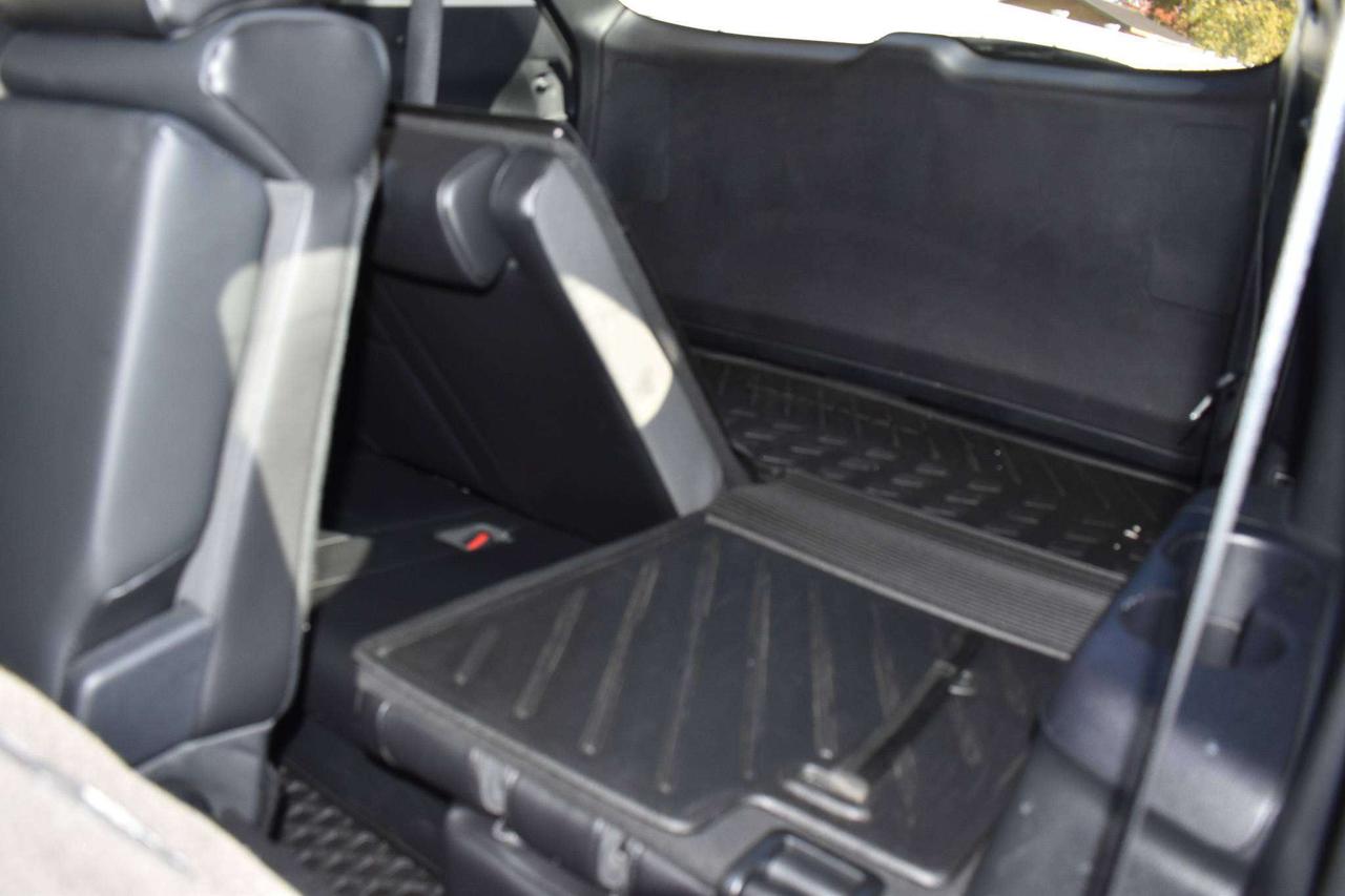 2021 Toyota Highlander XLE Photo