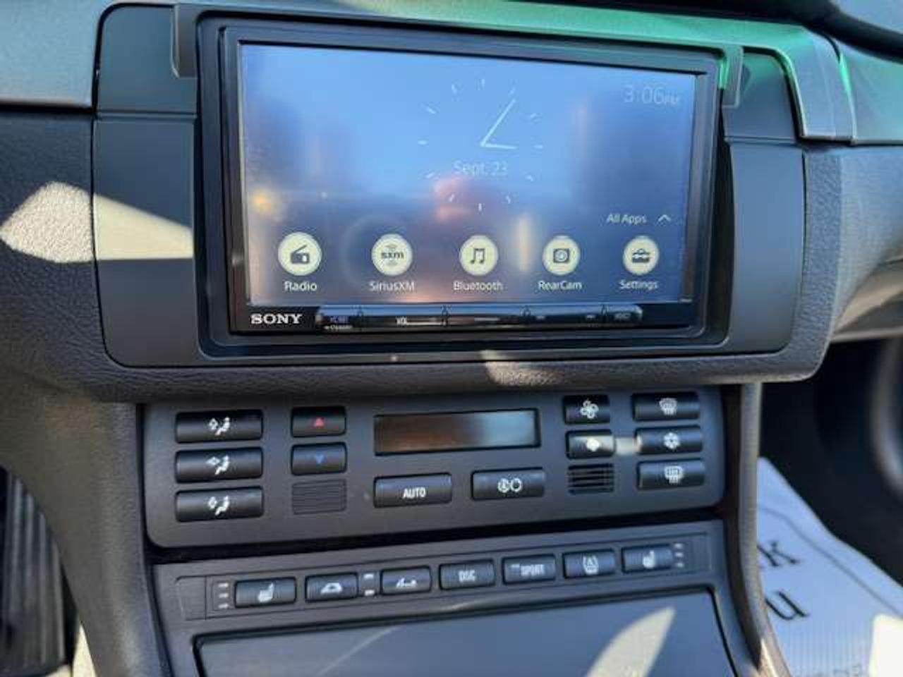 2005 BMW 3 Series Clean Carfax  Only 73,122KM  Cabriolet  OntarioCar Photo